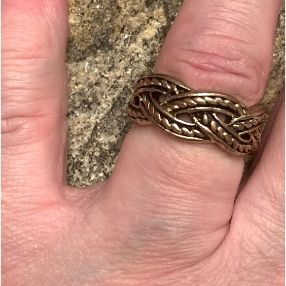 Braided Silver Fashion Ring Band Unisex Women’s Ring or Mens Ring Jewelry - Picture 2 of 7